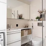 Modern 2br W 2 Balconies, Metro, Helsinki 15min Espoo