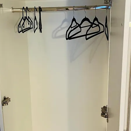 Modern 2br W 2 Balconies, Metro, Helsinki 15min Espoo