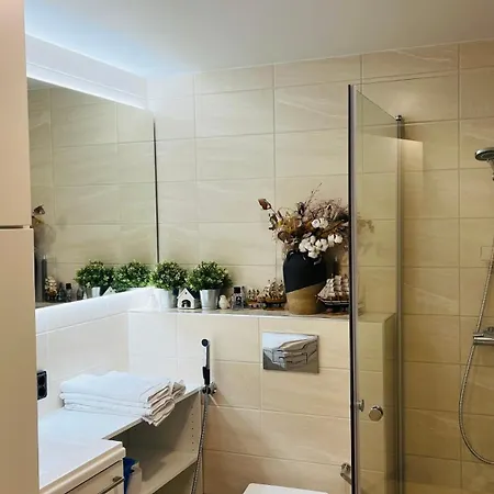 Apartment Modern 2br W 2 Balconies, Metro, Helsinki 15min Espoo