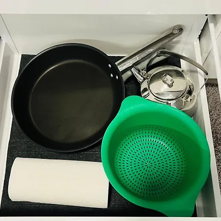 Modern 2br W 2 Balconies, Metro, Helsinki 15min Espoo