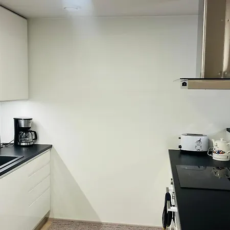 Apartment Modern 2br W 2 Balconies, Metro, Helsinki 15min