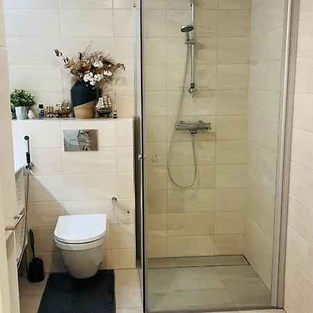 Modern 2br W 2 Balconies, Metro, Helsinki 15min Apartment *