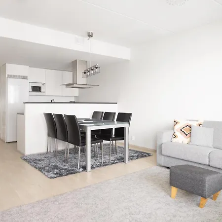 Modern 2br W 2 Balconies, Metro, Helsinki 15min * Espoo
